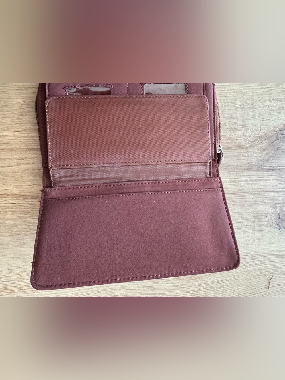 Croc-Embossed Brown Women's Wallet - Picture 5 of 13
